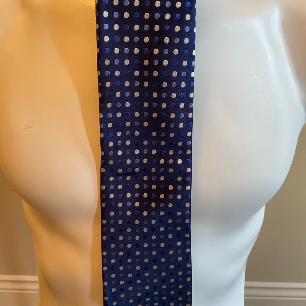 Geoffrey Beene Navy and Silver Dot Tie